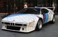 Aukción hozzájuthatsz: BMW M1 by Frank Stella