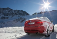 M3-al a jégen át. BMW vezetési tréning a havon.